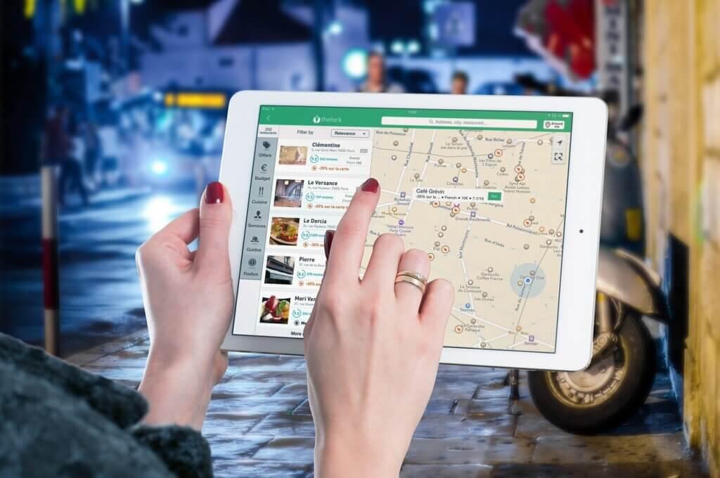 Crafting Intuitive Navigation for Seamless Shopping Experiences
