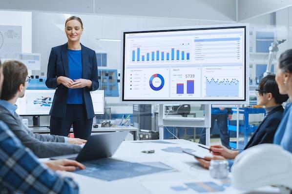 Crafting a Compelling Pitch to Attract Investors