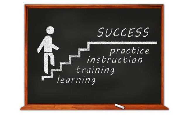 Navigating the World of Freelance Graphic Design Success