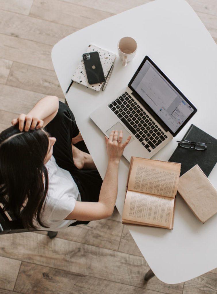 Navigating the Gig Economy: A Guide to Freelancing Platforms 2 Freelance Writing